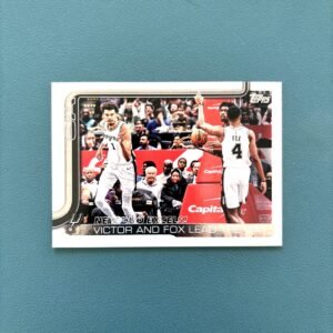 Victor Wembanyama & De’Aaron Fox – New Duo Excels – Topps Flagship 2025-26 #300 (Insert) (frente) | NBA Cards RD